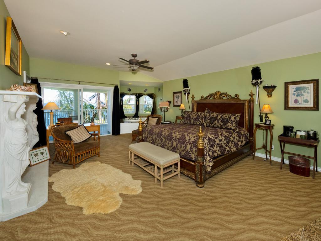 The Palms Cliff House Inn Honomu Exterior photo