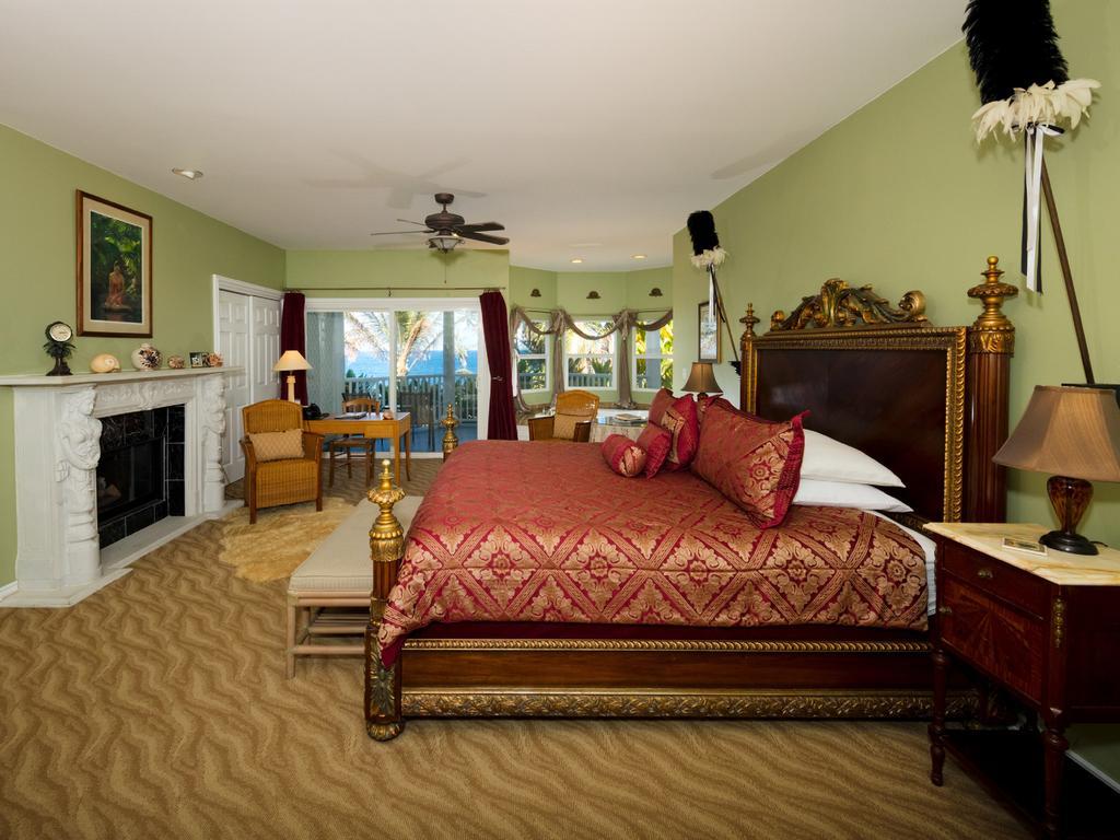 The Palms Cliff House Inn Honomu Exterior photo