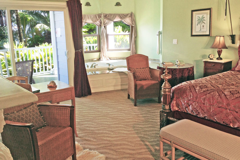 The Palms Cliff House Inn Honomu Exterior photo