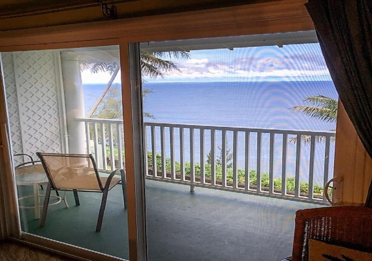 The Palms Cliff House Inn Honomu Exterior photo